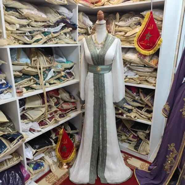 Second-hand Moroccan caftan — photo 10