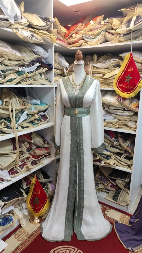 Second-hand Moroccan caftan — photo 4