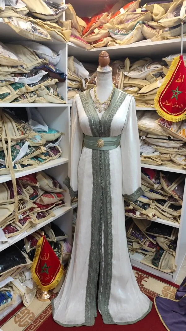 Second-hand Moroccan caftan — photo 9