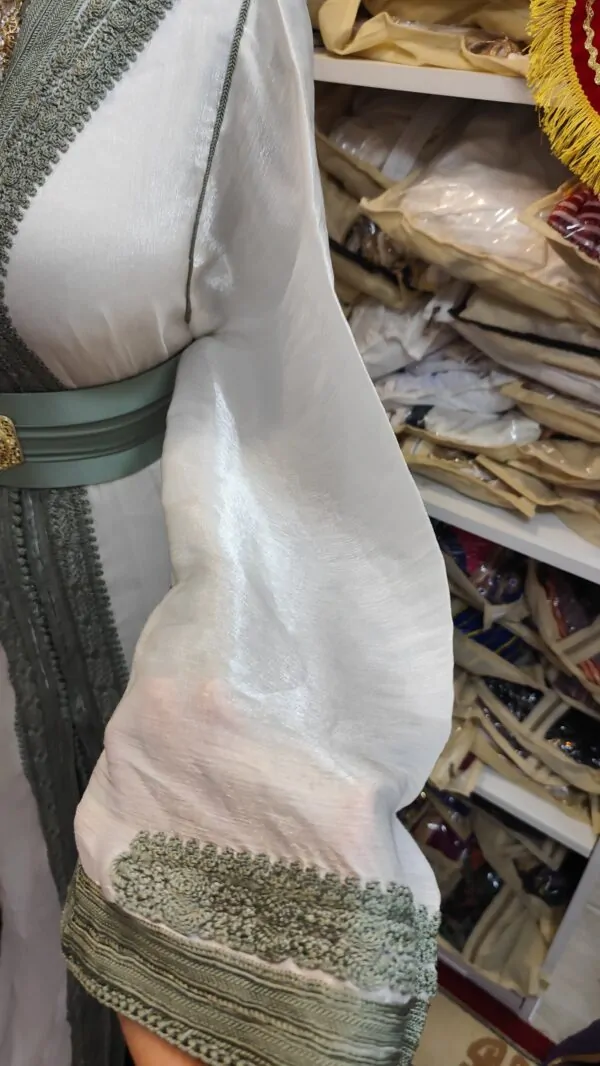 Second-hand Moroccan caftan — photo 15