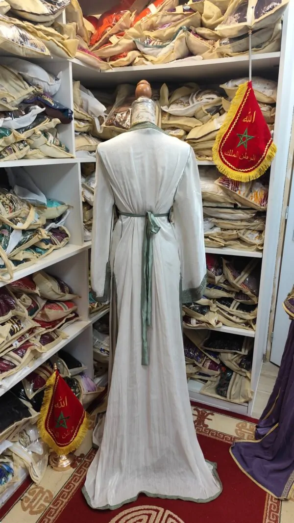 Second-hand Moroccan caftan — photo 6