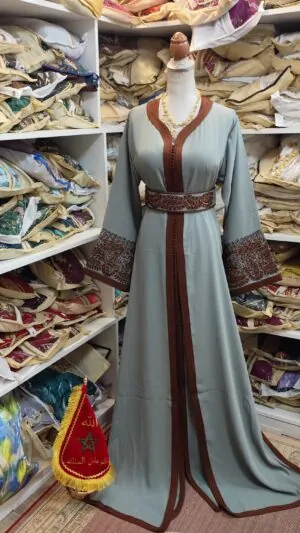 caftan marocain neuf avec ceinture