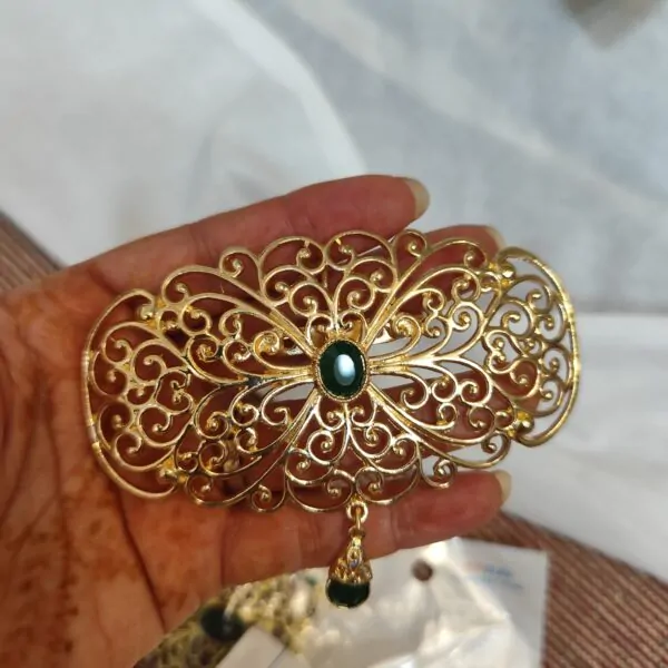 broche — photo 7