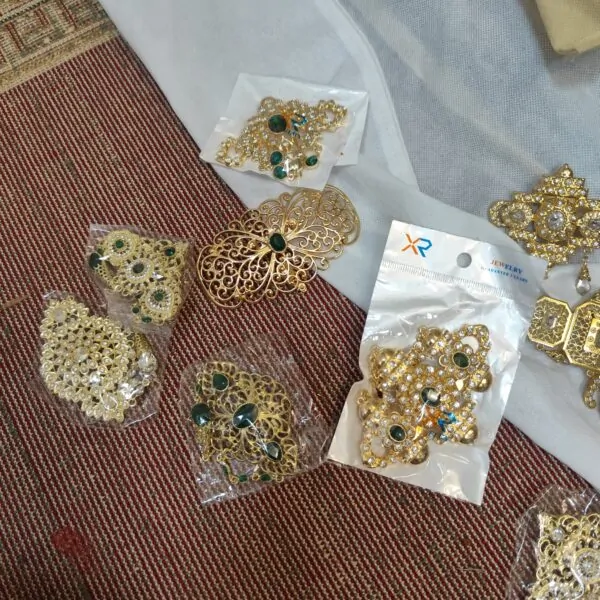 broche — photo 5