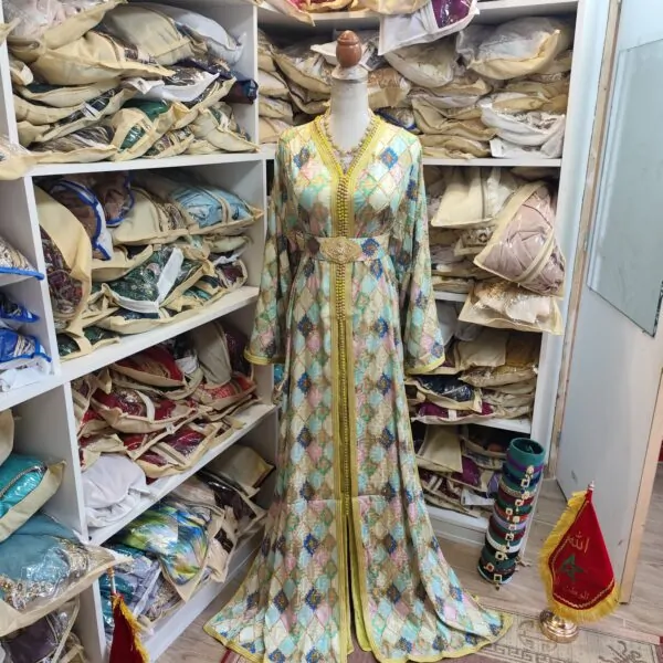 caftan marocain neuf avec ceinture