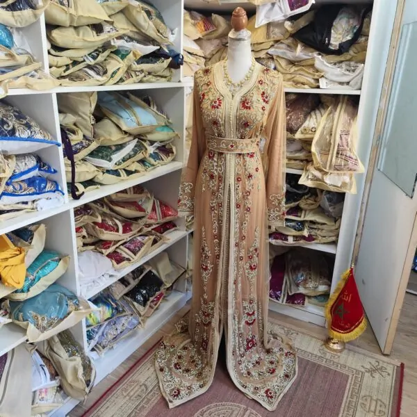 caftan marocain neuf avec ceinture