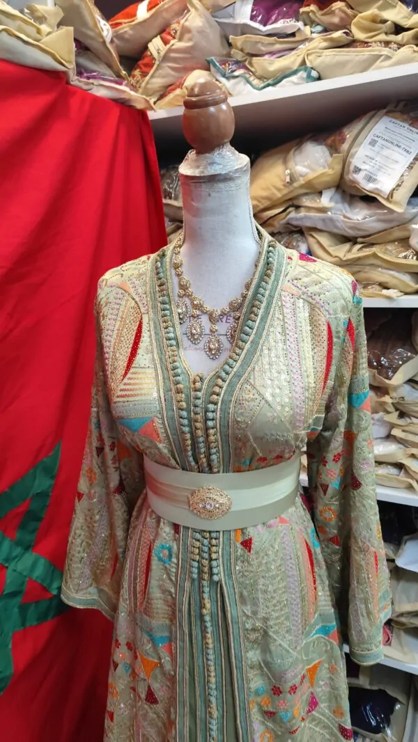 caftan marocain d occasion — photo 3