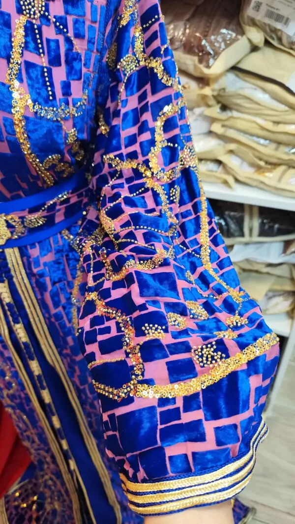 Marokkanischer Kaftan mit Gürtel — photo 6
