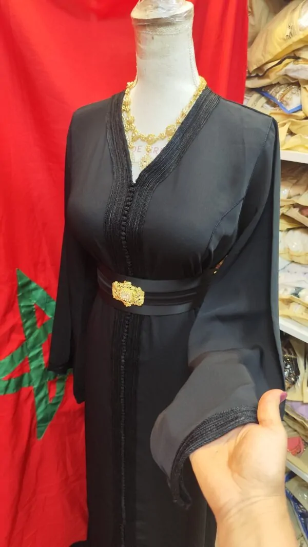 caftan marocain d occasion porté une fois — photo 4