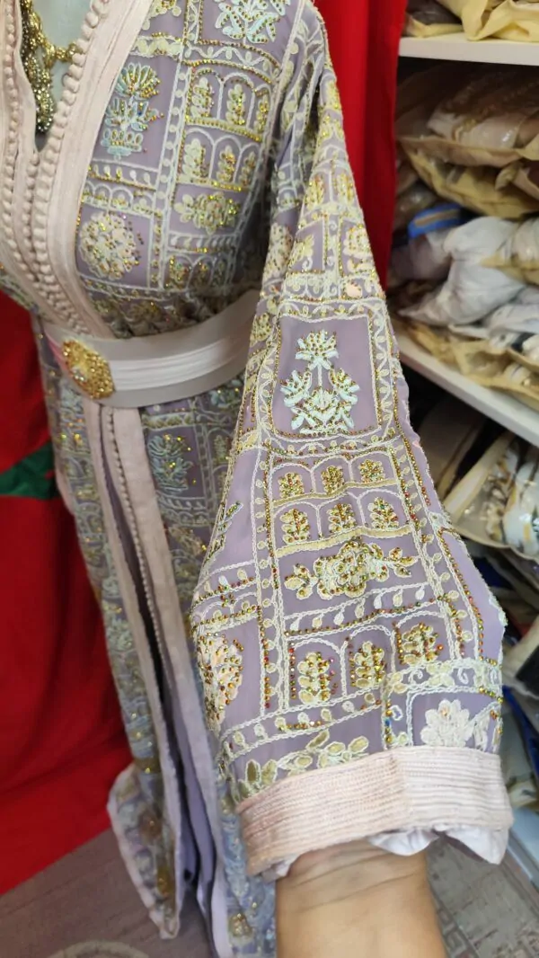 Gebrauchter gefütterter marokkanischer Kaftan — photo 8