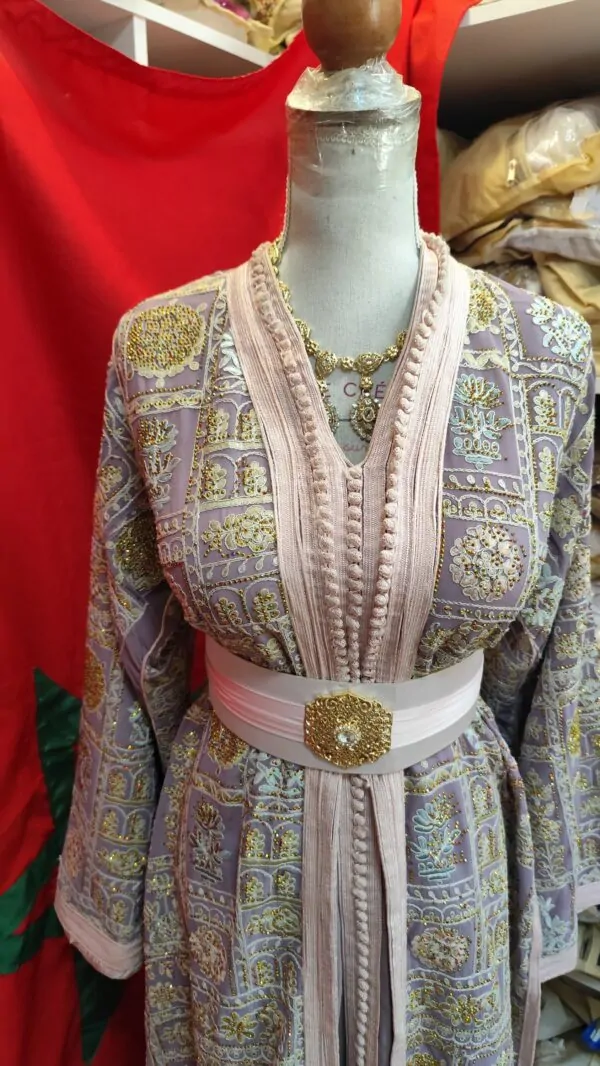Gebrauchter gefütterter marokkanischer Kaftan — photo 10