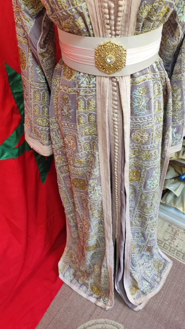 Gebrauchter gefütterter marokkanischer Kaftan — photo 4