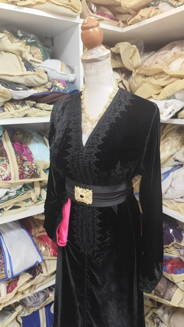 Gebrauchter marokkanischer Kaftan — photo 2