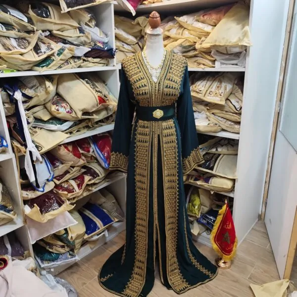 caftan marocain d occasion avec voile et ceinture — photo 10