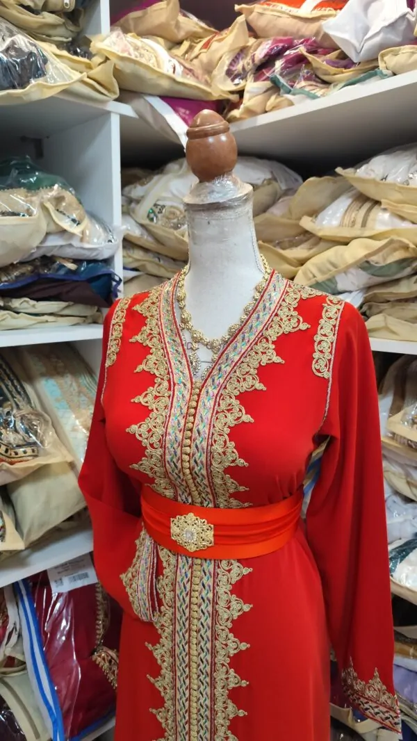 caftan marocain porté une fois — photo 2