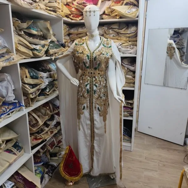 caftan marocain neuf avec cape — photo 10