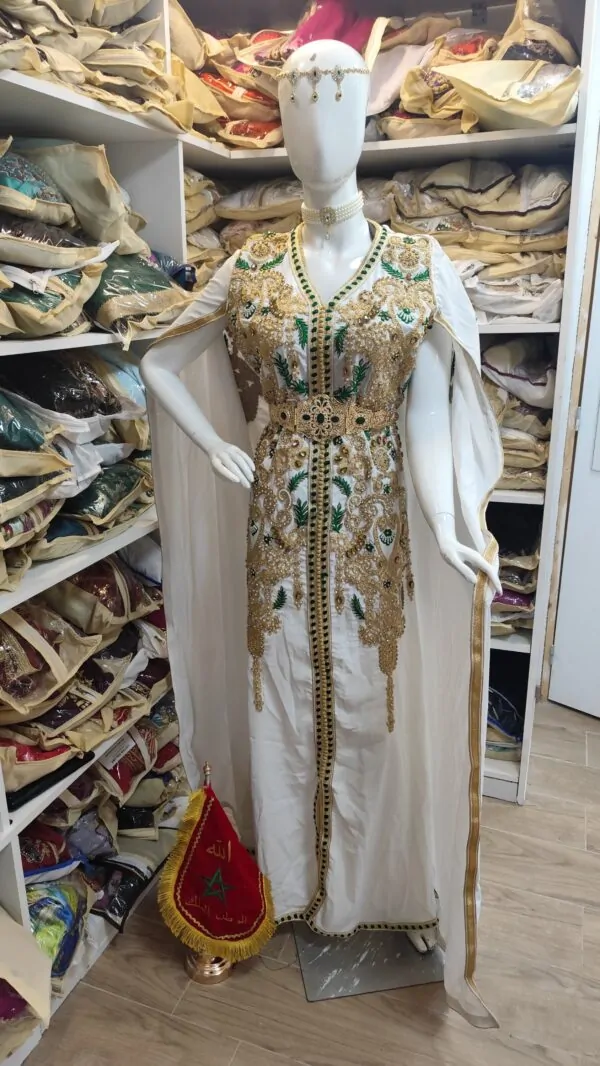 caftan marocain neuf avec cape — photo 3
