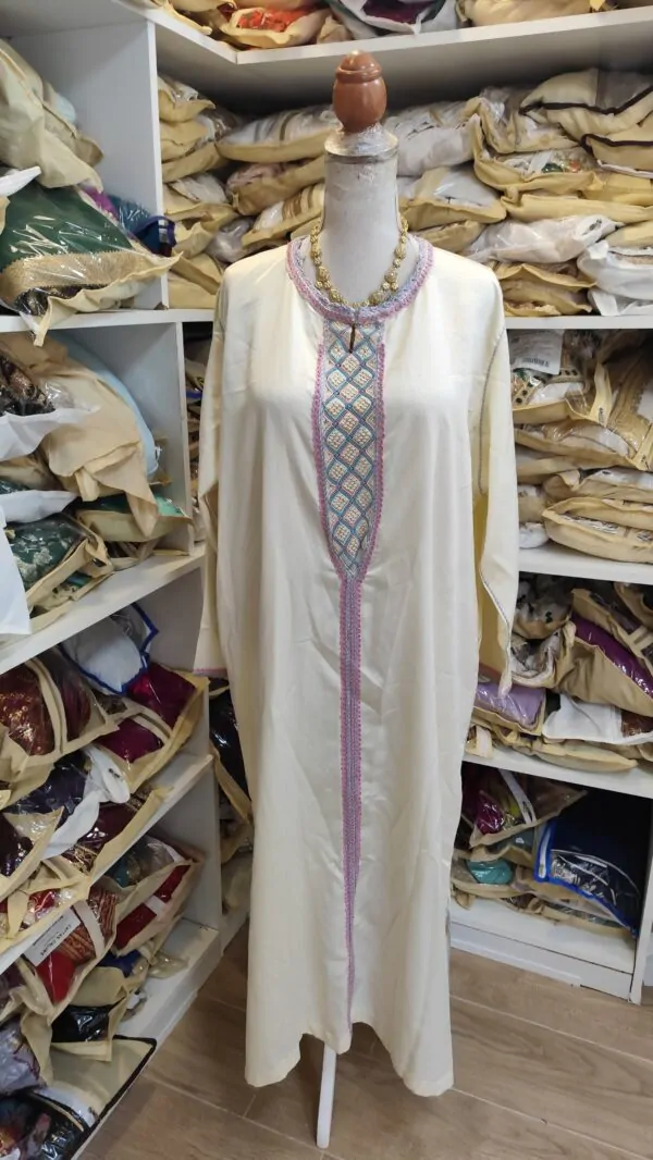 caftan marocain d occasion 68 cm grande taille — photo 2