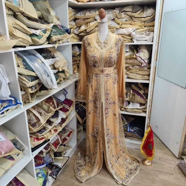 caftan marocain neuf avec ceinture