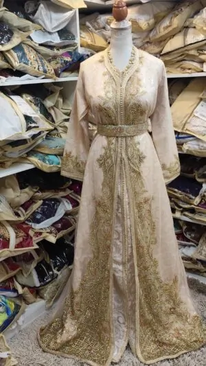 caftan marocain neuf avec ceinture