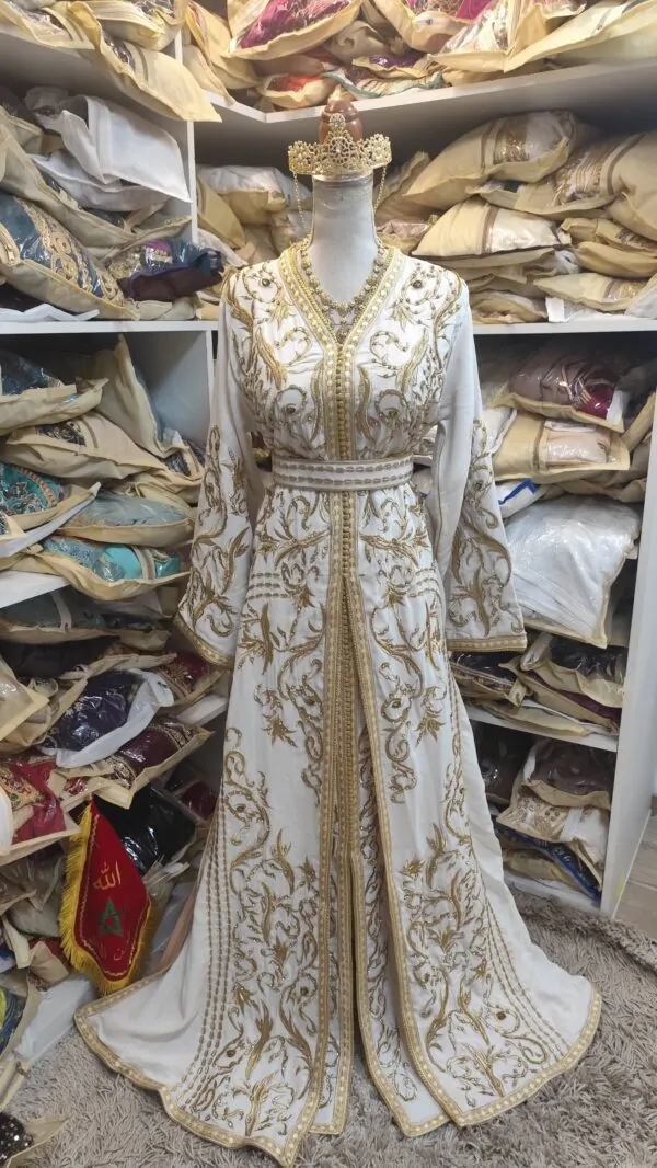 Caftan marocchino nuovo con cintura e rivestimento — photo 5