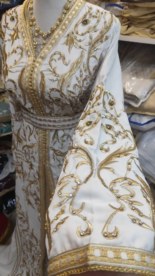 Caftan marocchino nuovo con cintura e rivestimento — photo 8