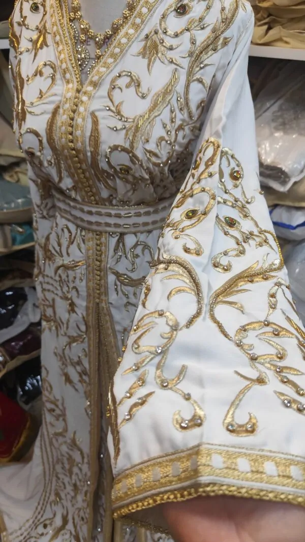 Caftan marocchino nuovo con cintura e rivestimento — photo 2