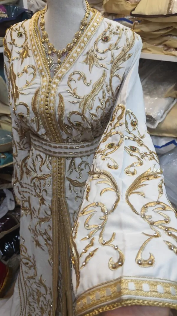 Caftan marocchino nuovo con cintura e rivestimento — photo 7