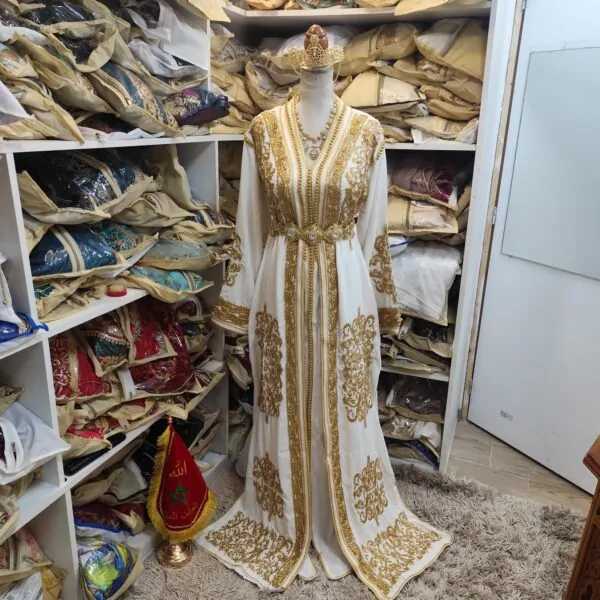 Neuer gefütterter marokkanischer Kaftan — photo 7