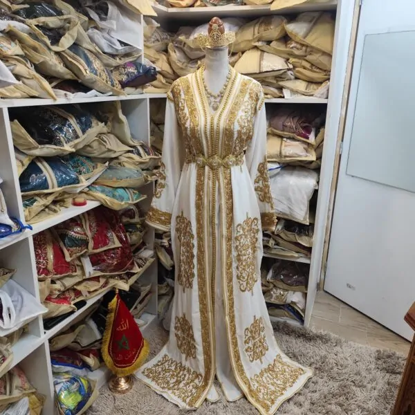 Neuer gefütterter marokkanischer Kaftan — photo 8