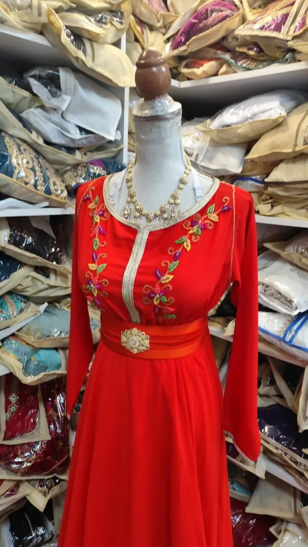 Caftano marocchino usato, taglia S — photo 4